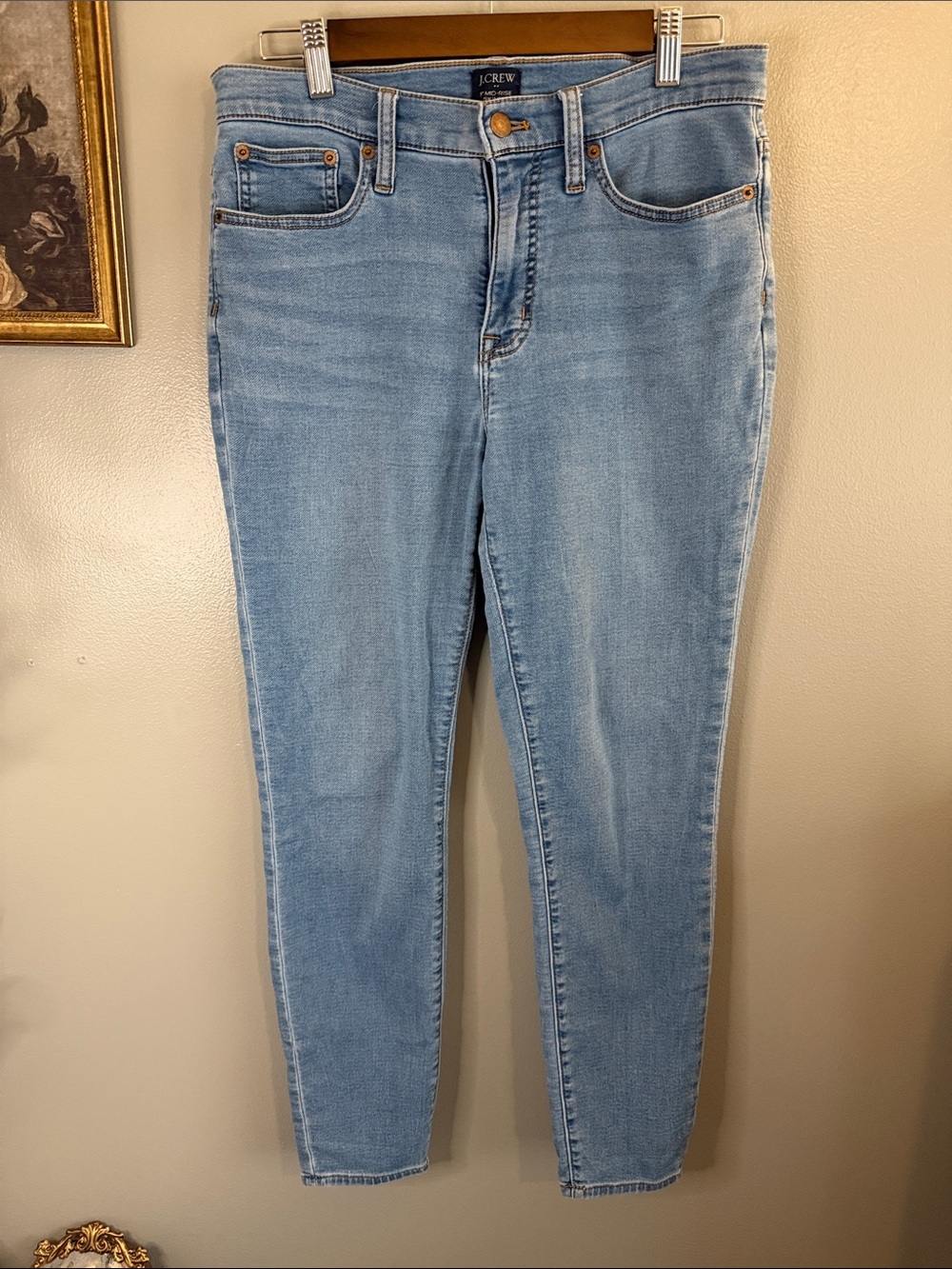 J.Crew 9” Mid Rise Skinny Jeans Light Wash Stretch Denim Size 29 - Picture 3 of 8